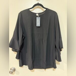 NWT Elegant Women's BMJL Blouse Flutter Sleeve Lace And Pleat Detail Black XL